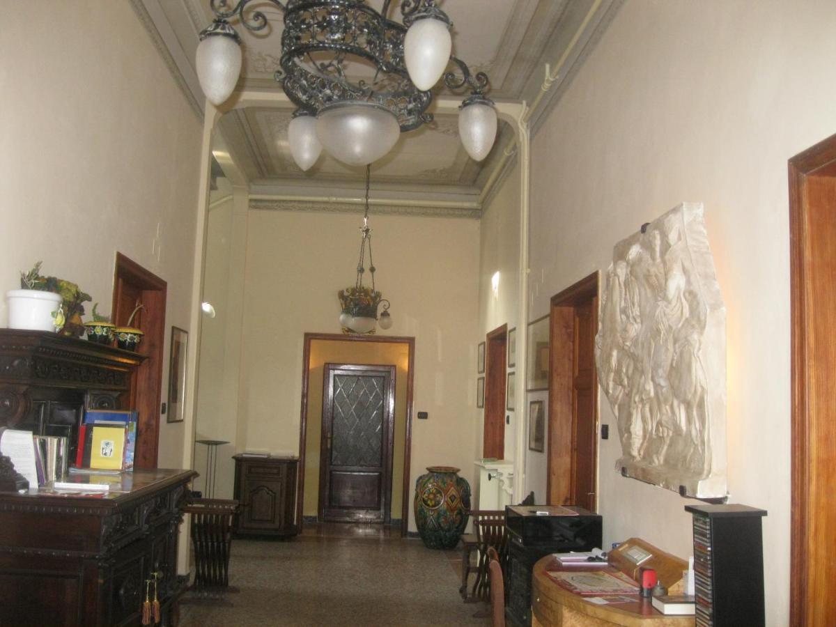 Villa Patrizia B&B ルッカ エクステリア 写真